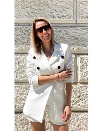 Elegantný komplet sako + kraťasy