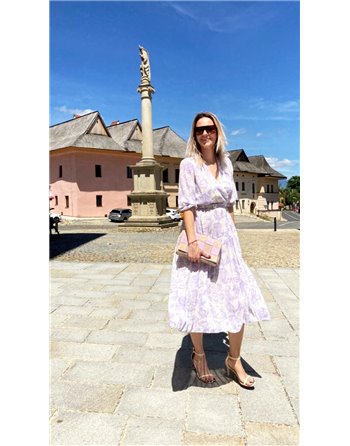 Vzorované plisované šaty