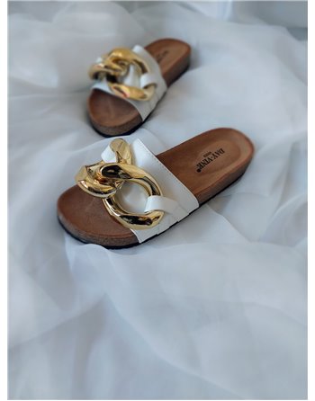 Dámske šľapky s retiazkovou aplikáciou